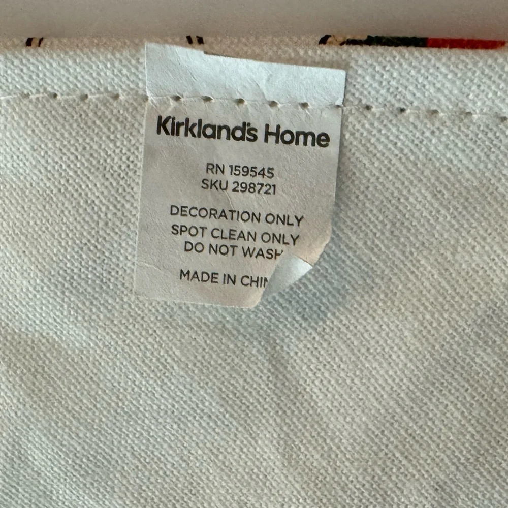 Kirkland’s Christmas Set of 2 Dog Bandanas 22 x 10”